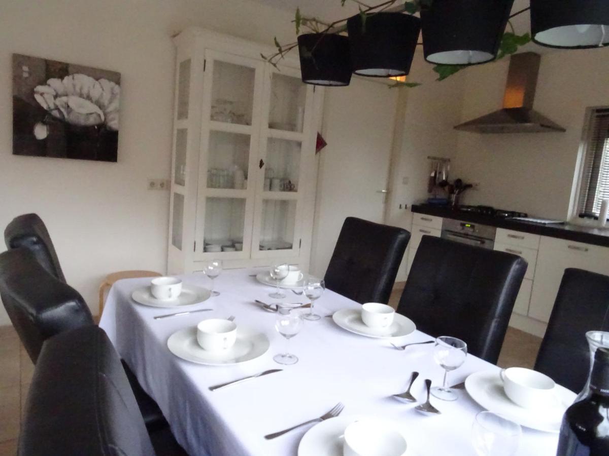 Vakantiehuisgalamadammen Met Ligplaats Boot Koudum Exterior photo